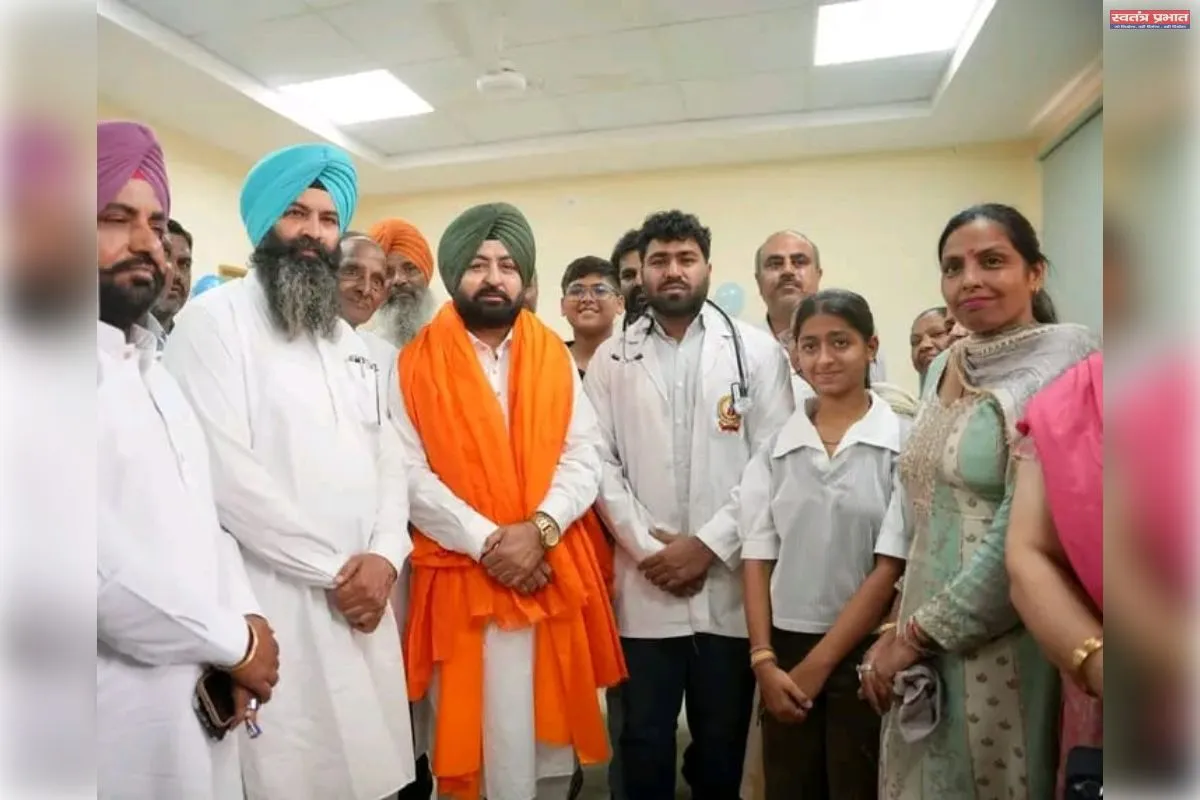 कैबिनेट मंत्री हरदीप सिंह मुंडियन ने साहनेवाल विधानसभा क्षेत्र में 76.41 लाख रुपये की लागत से बने 3 नए आम आदमी क्लीनिक किए समर्पित