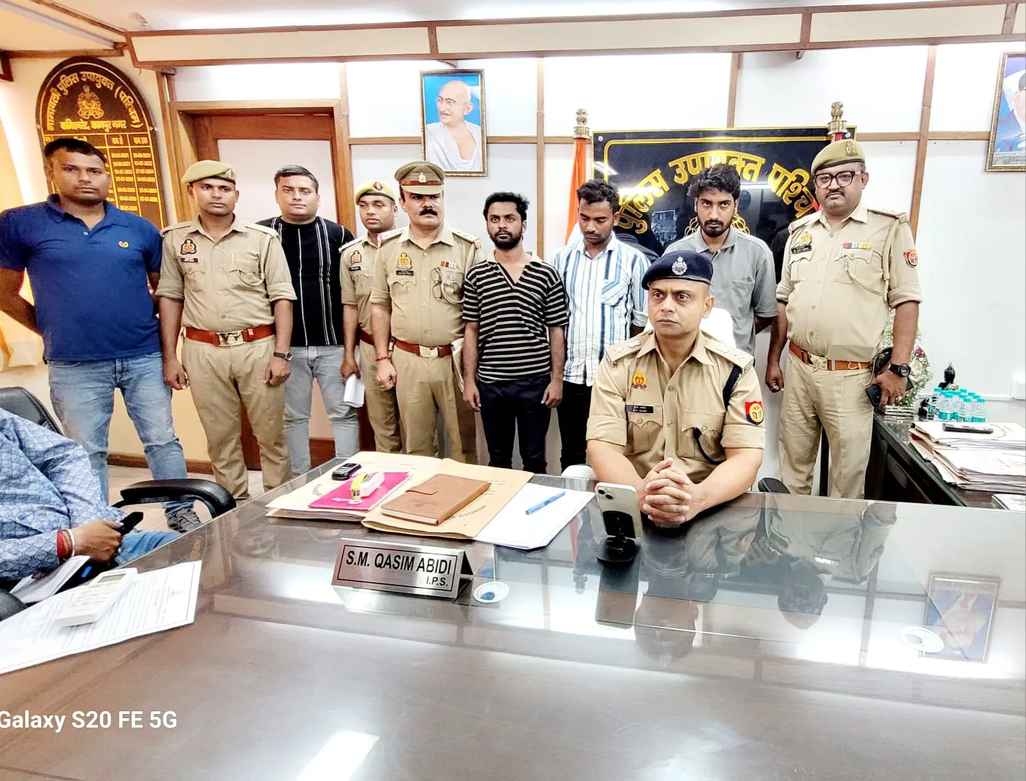 फर्जी डिग्रियां, सरकारी दस्तावेज तैयार करने वाले तीन साईबर कैफे संचालकों को पुलिस ने किया गिरफ्तार 