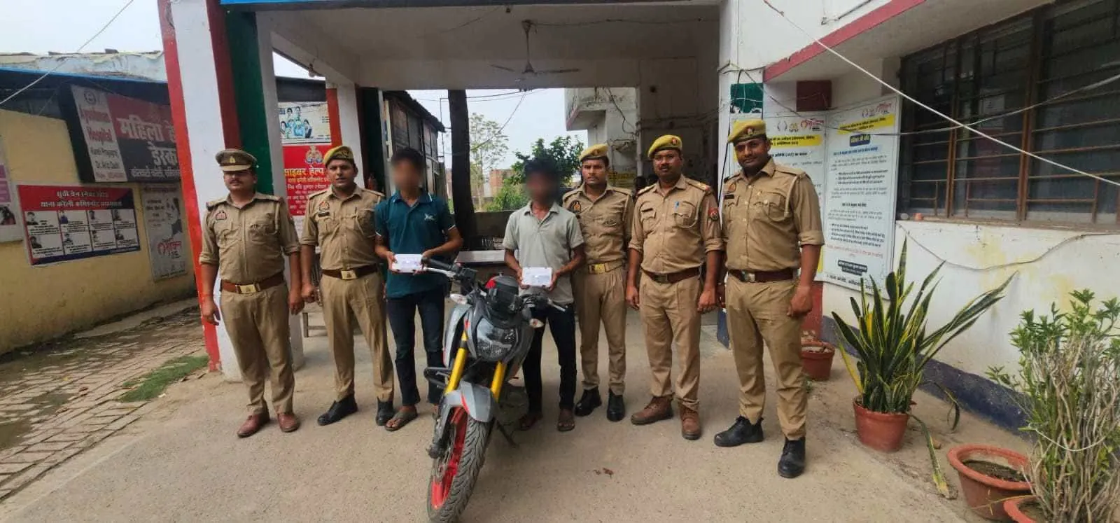चचेरे भाई ने ही रची लूट की साजिश, दो आरोपी गिरफ्तार।