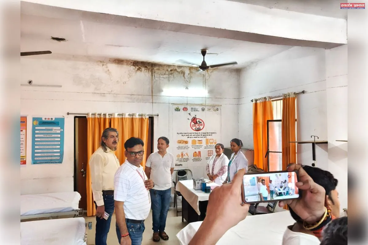 सीएमओ का औचक निरीक्षण: पड़री में जांची ओपीडी, लैब, वार्ड व डिलीवरी रूम; शिवगढ़ अस्पताल में घटिया निर्माण व अधूरे कार्य पर ठेकेदार को फटकार, मानक पूरा होने पर ही हैंडओवर का निर्देश