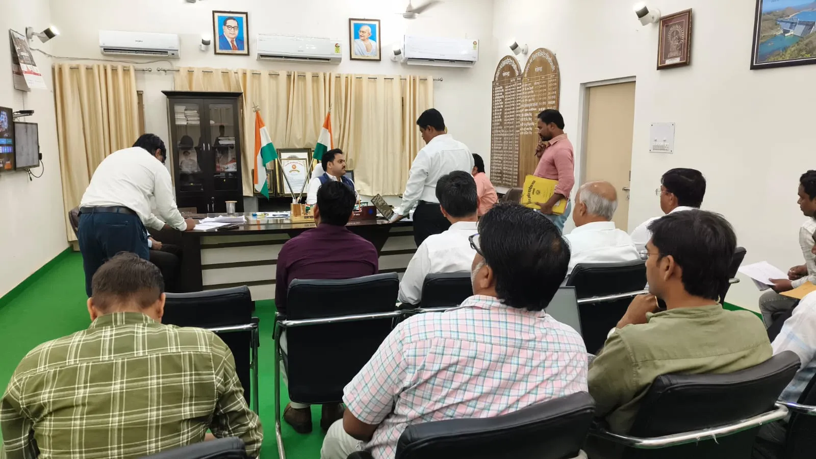 जिलाधिकारी की अध्यक्षता में जिला वन ट्रिलियन डॉलर (ओटीडी) सेल की समीक्षा बैठक सम्पन्न