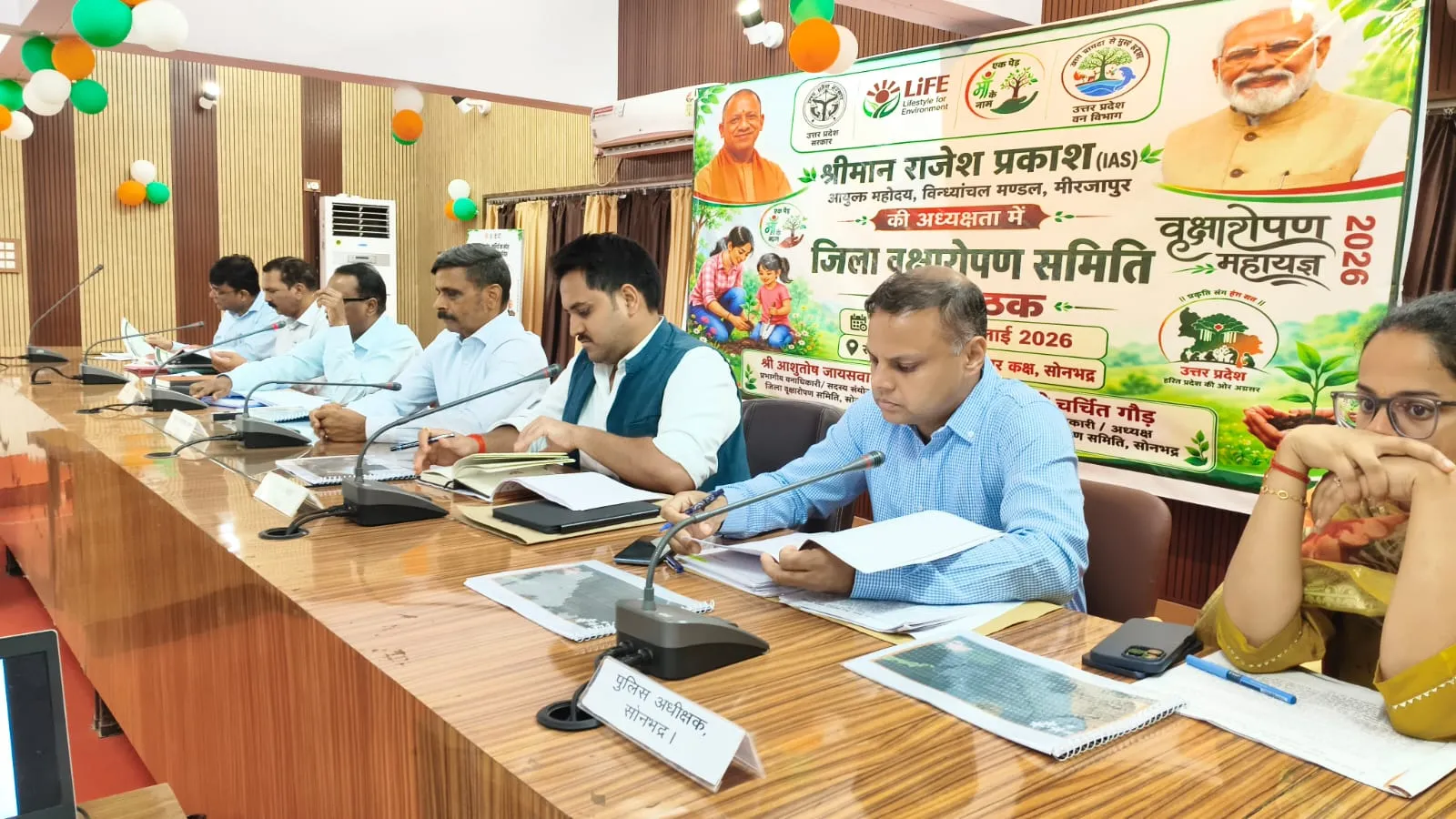 आयुक्त ने सीएम डैशबोर्ड एवं जनशिकायतों की समीक्षा कर दिए निर्देश