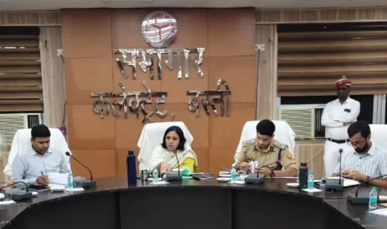श्रावण मास और कांवड़ यात्रा को लेकर बस्ती प्रशासन अलर्ट, डीएम कृतिका ज्योत्स्ना व एसपी डॉ. यशवीर सिंह ने दिए सख्त निर्देश
