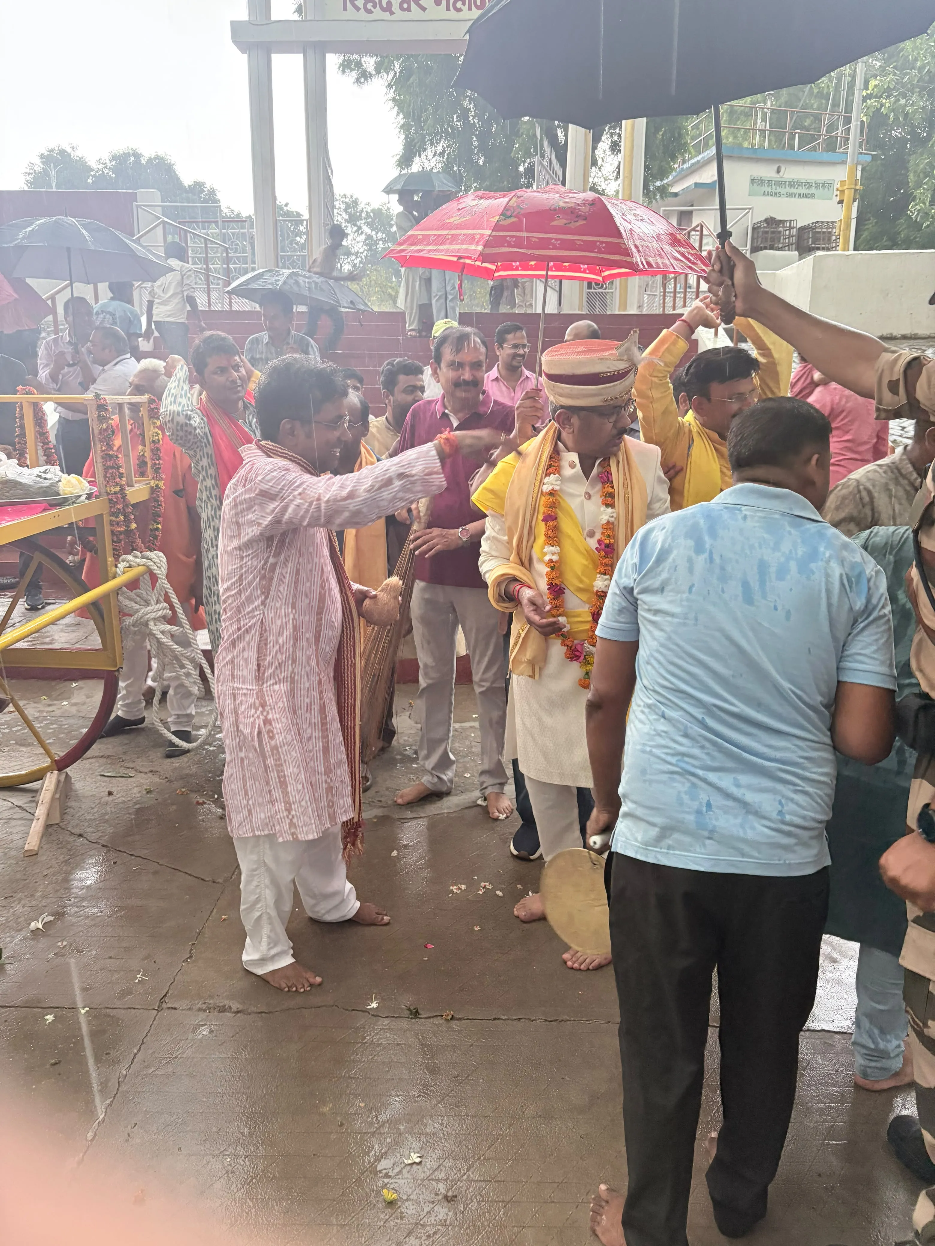 रिहंदेश्वर धाम से कल्याण केन्द्र तक जयघोष के साथ उमड़ा श्रद्धालुओं का जनसैलाब