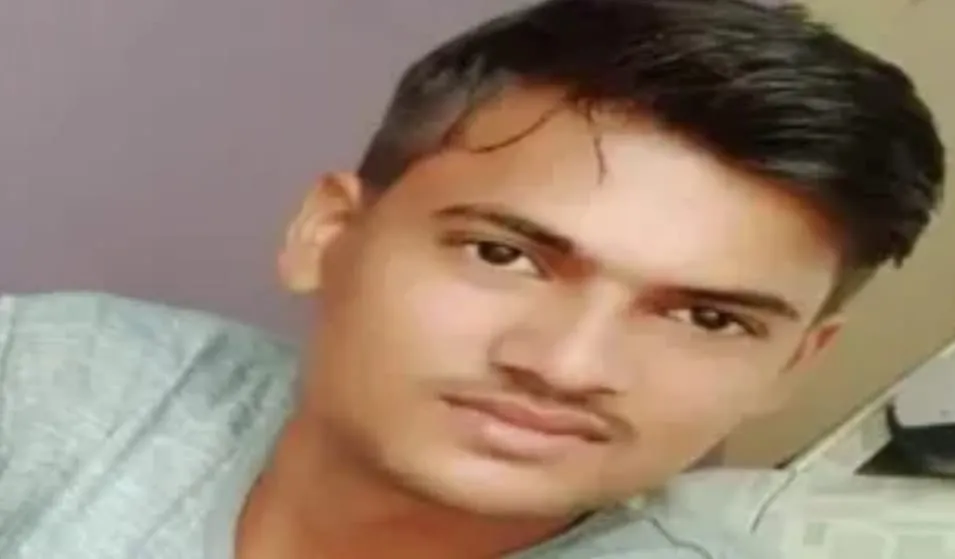 पारिवारिक कलह के चलते युवक ने उठाया आत्मघाती कदम, ।