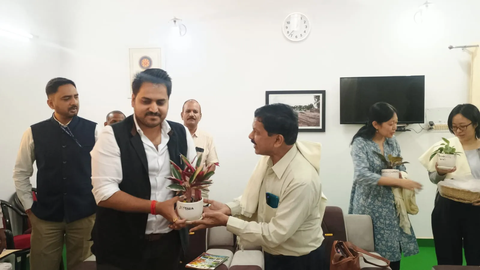 नीति आयोग-जाइका की संयुक्त टीम ने सोनभद्र का किया दौरा