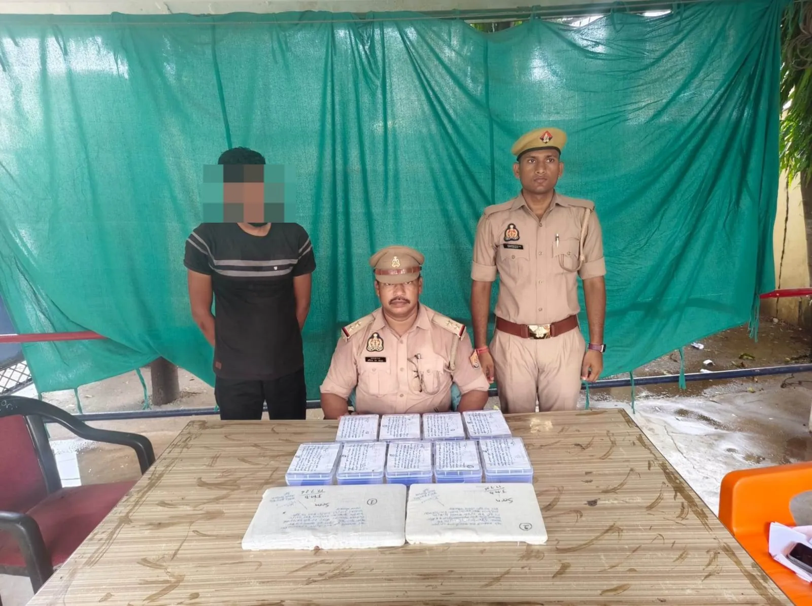 सरकारी अस्पताल से मोबाइल व लैपटॉप चोरी का दुद्धी पुलिस ने किया सफल अनावरण, शातिर चोर गिरफ्तार