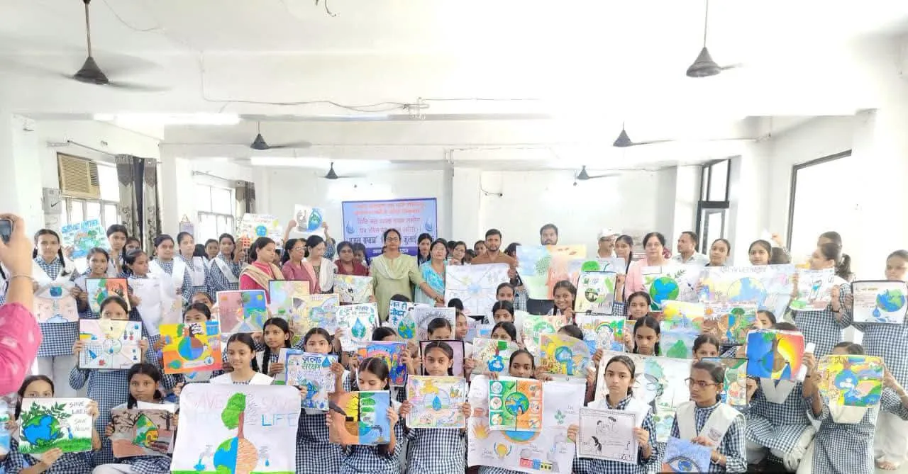 जल संरक्षण का दिया गया संदेश, भूजल रिचार्ज तकनीकों की दी जानकारी।