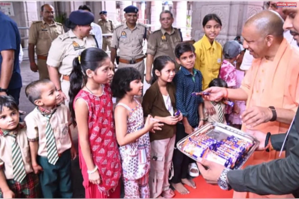 विंध्यधाम में मुख्यमंत्री योगी ने किए मां विंध्यवासिनी के दर्शन, विकास कार्यों की समीक्षा कर दिए कई निर्देश