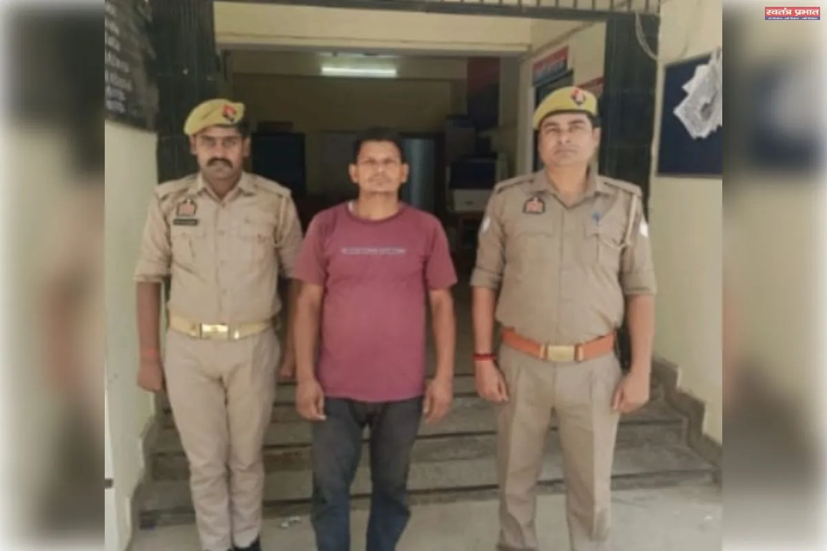 पुलिस ने दस्त के दौरान तमंचा सहित संदिग्ध पड़ा