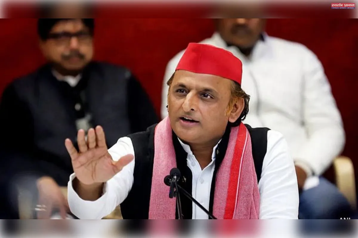 भाजपा सरकार ने शिक्षा व्यवस्था को किया बर्बाद: अखिलेश यादव