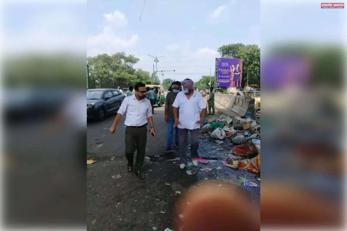 म्युनिसिपल कॉर्पोरेशन कमिश्नर ओजस्वी अलंकार ने चल रहे काम का इंस्पेक्शन किया