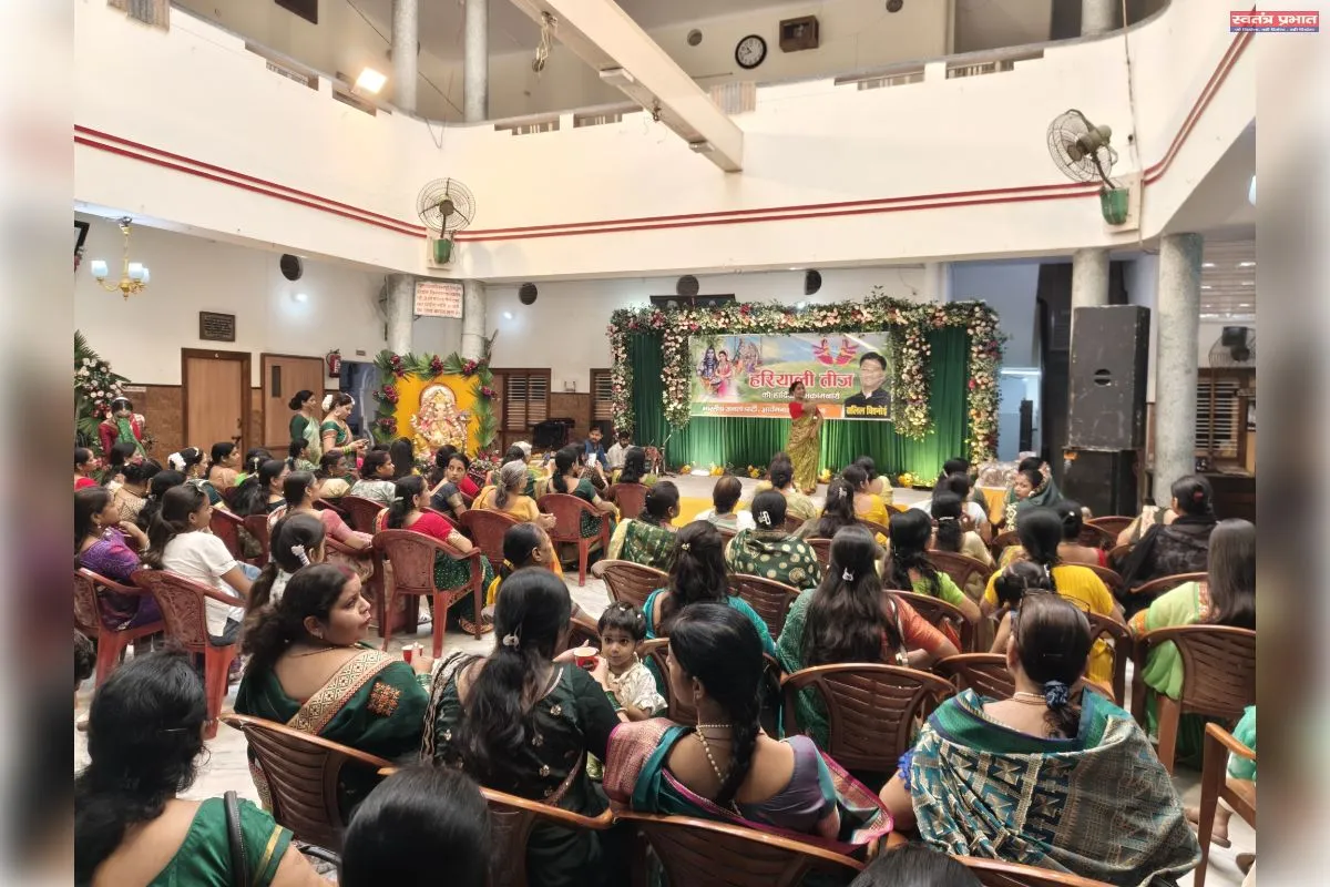 खत्री धर्मशाला में सावनी तीज  महोत्सव का आयोजन 