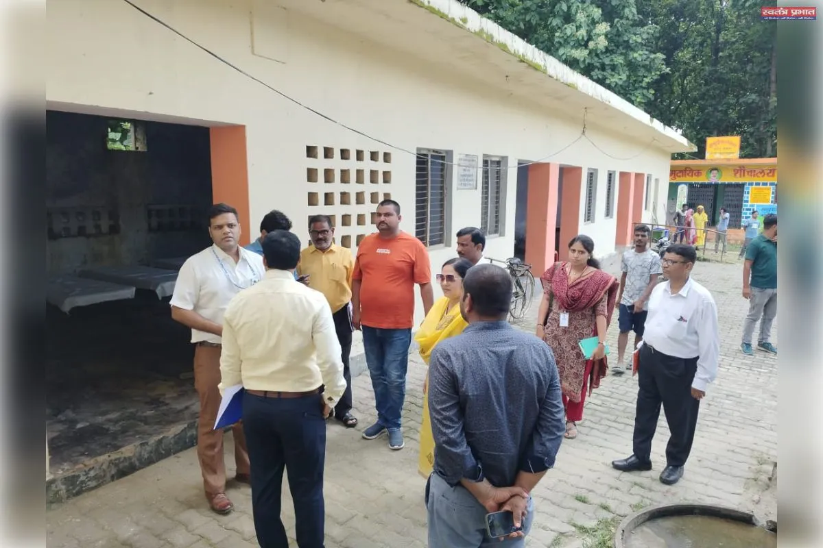 राज्य आपदा प्रबन्धन प्राधिकरण की टीम ने किया बाढ़ शरणालय का निरीक्षण