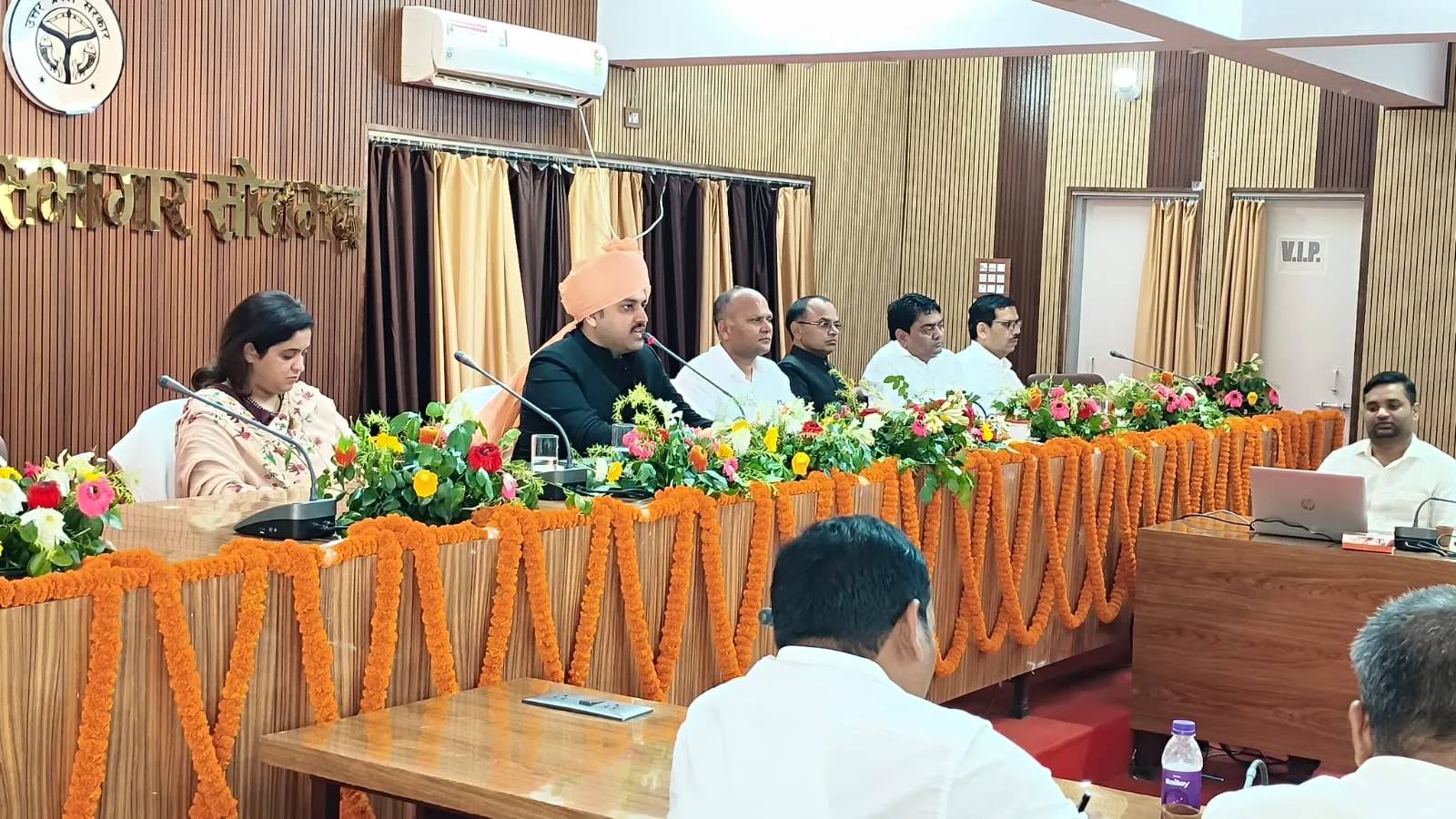 स्वतंत्रता दिवस पर कलेक्ट्रेट सभागार में शहीदों और स्वतंत्रता सेनानियों को किया गया नमन