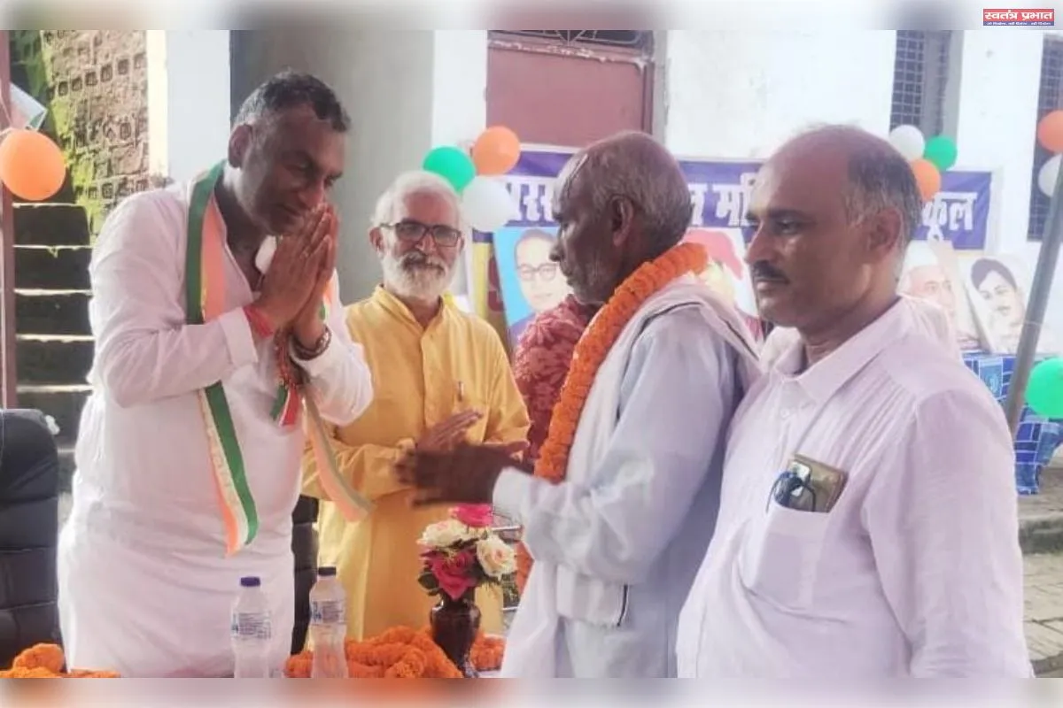 सरस्वती बाल मंदिर गंधियांव में धूमधाम के साथ मनाया गया स्वतंत्रता दिवस समारोह