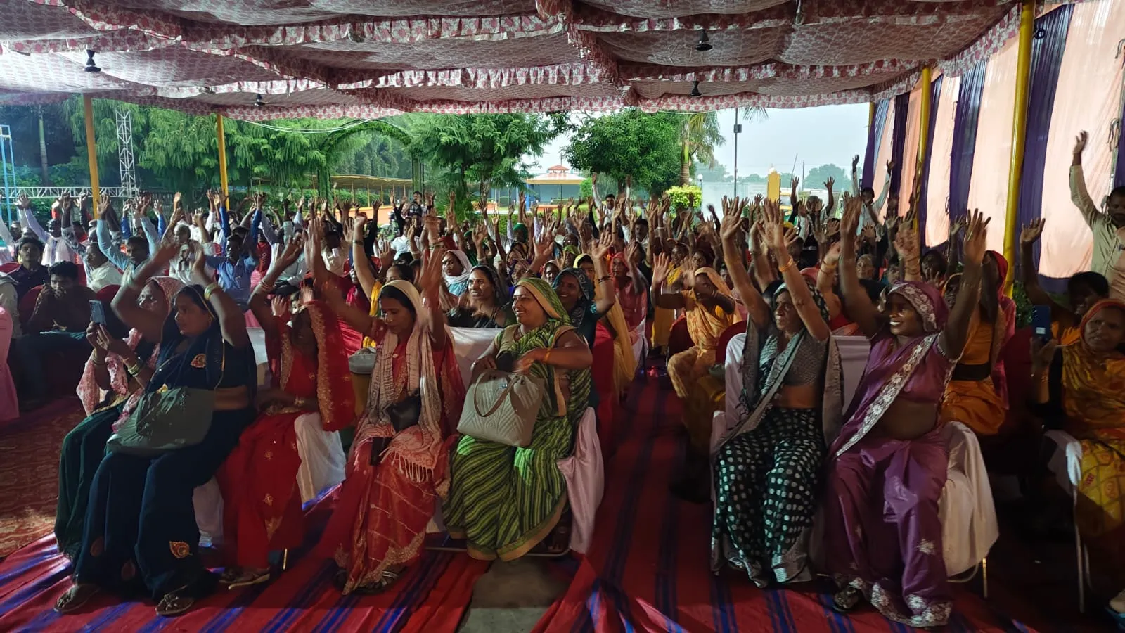 दलितों और आदिवासियों के साथ सरकारें कर रहीं दोहरा व्यवहार : जरिता लैतफलांग।