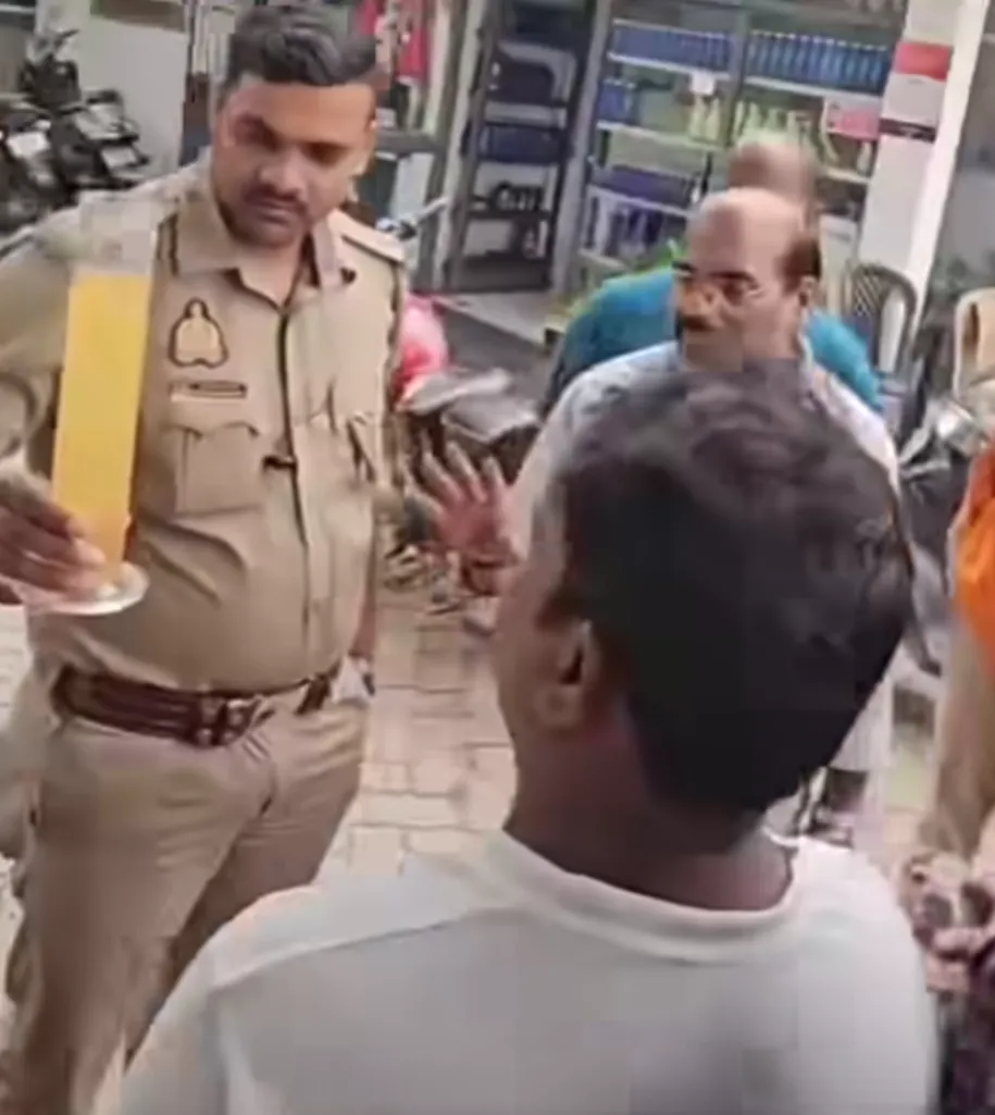 पेट्रोल पंप पर हंगामा, ईंधन की जगह निकला पानी; वीडियो सोशल मीडिया पर वायरल