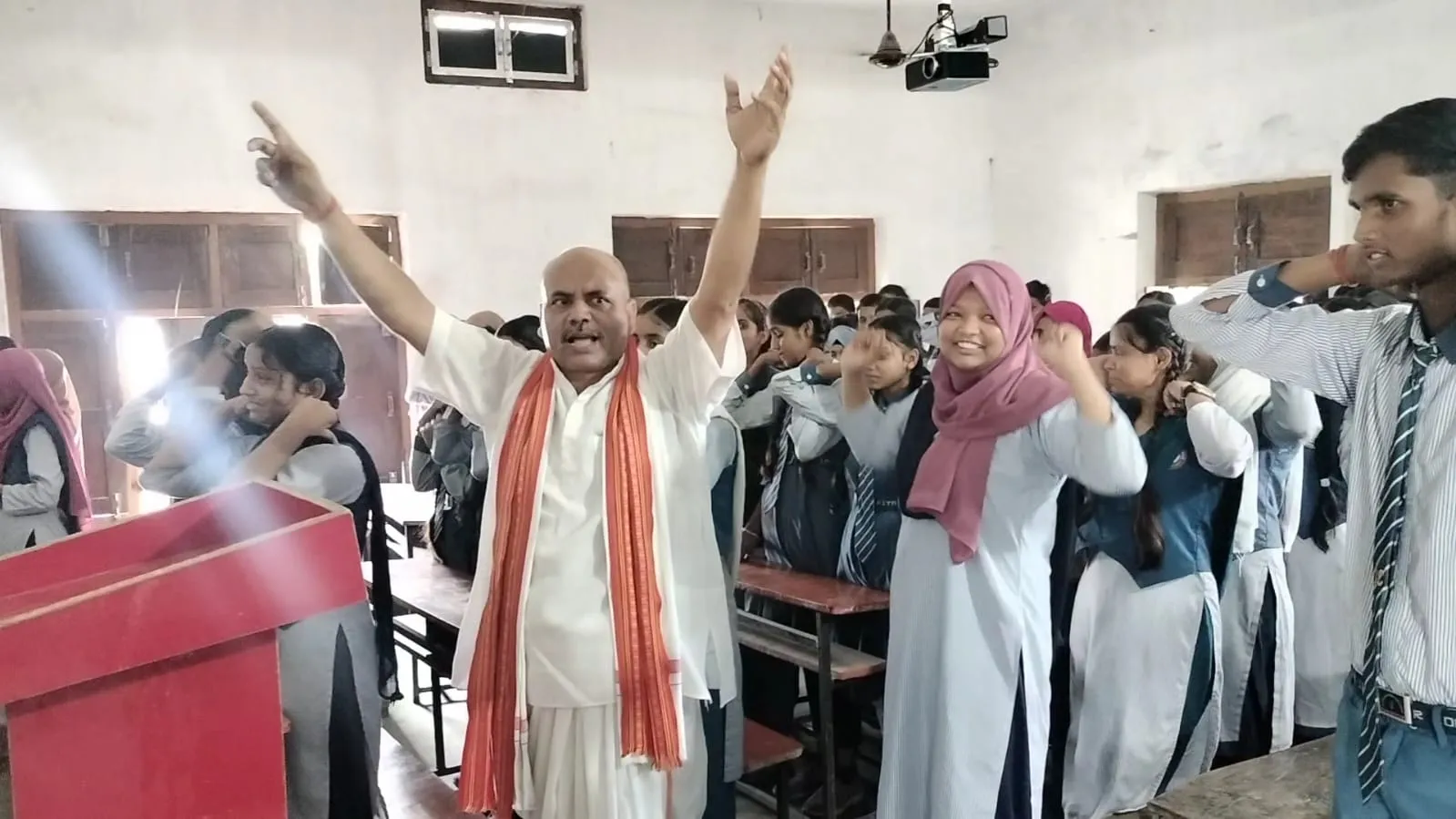 भाजपा नेता चन्द्रमणि पाण्डेय सुदामा के नेतृत्व में 25 दिनों तक चले युवा संवाद का भाजपा जिलाध्यक्ष ने किया समापन
