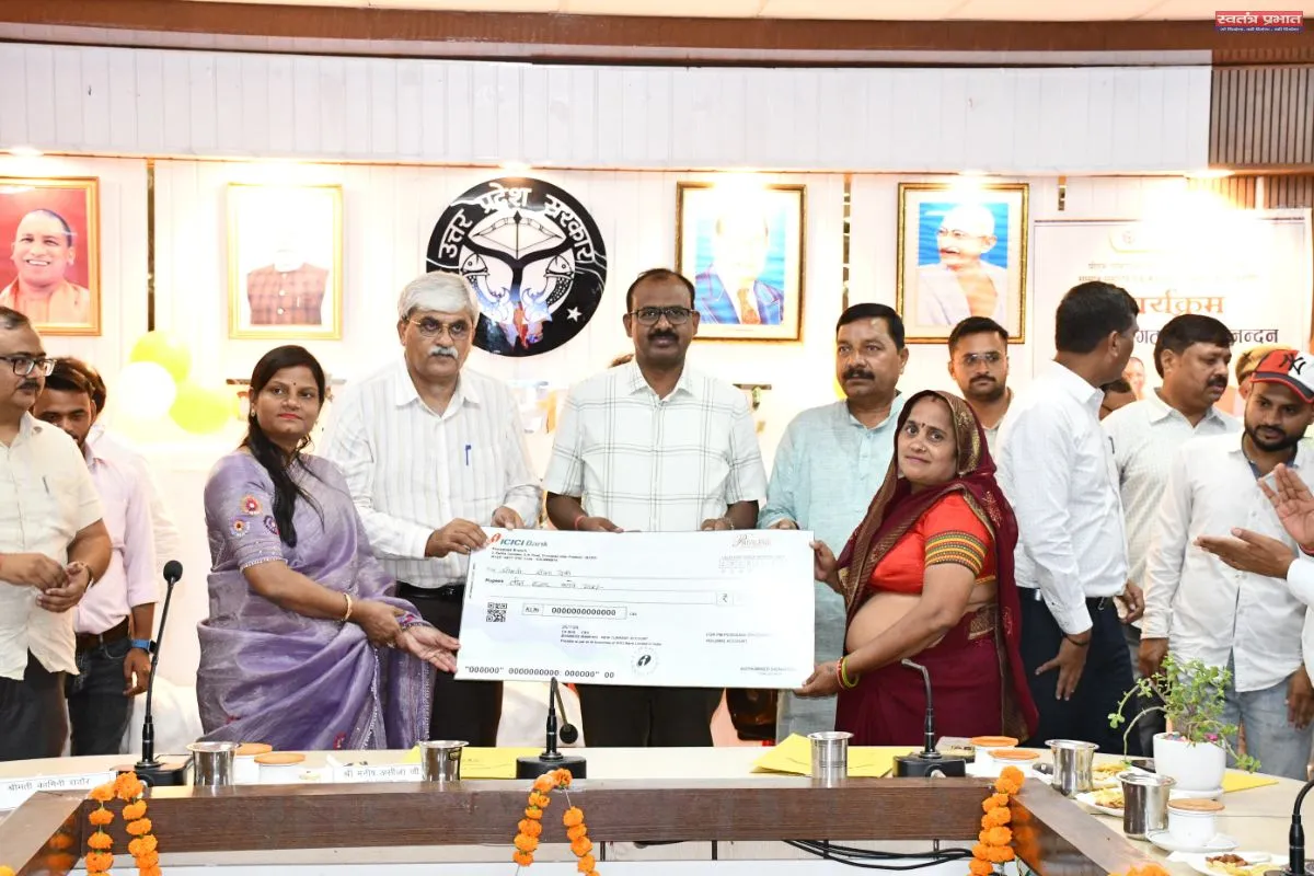 जनकल्याणकारी योजनाओं के प्रभावी क्रियान्वयन के लिए विकासखंड स्तर पर लगेंगे विशेष शिविर