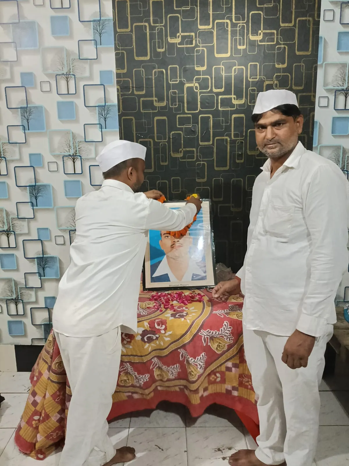 कांग्रेस सेवा दल ने शहीद राजगुरु की जयंती पर दी श्रद्धांजलि अर्पित की 