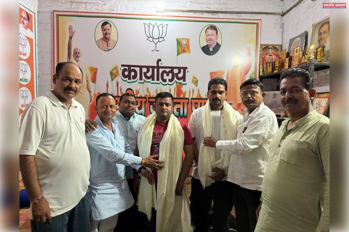 टूण्डला रामलीला कमेटी की नवगठित कार्यकारिणी को मिला पूर्ण समर्थन