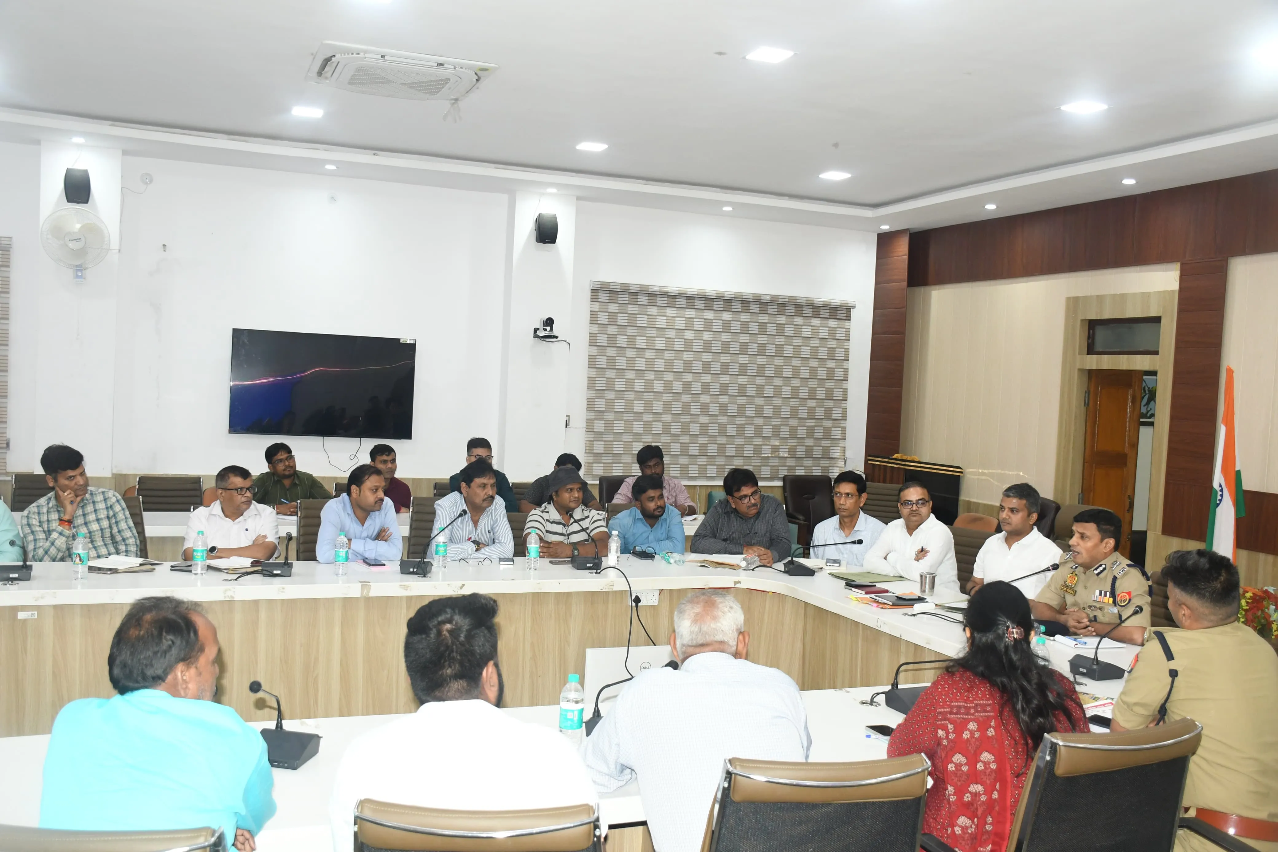 जिलाधिकारी ने दधिकांदों मेला की तैयारियों के सम्बंध में की बैठक।