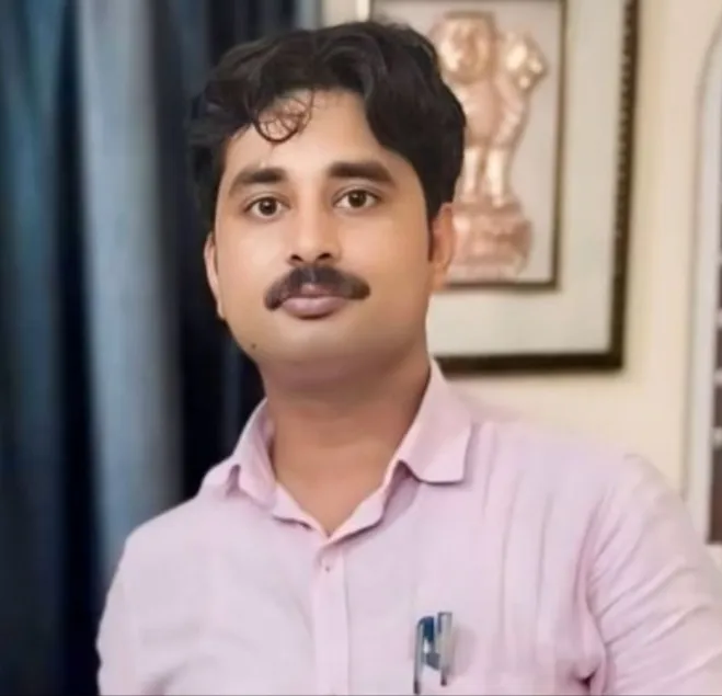 सोशल मीडिया पर प्रसारित वीडियो का संज्ञान लेकर प्रधानाध्यापिका को कारण बताओ नोटिस जारी