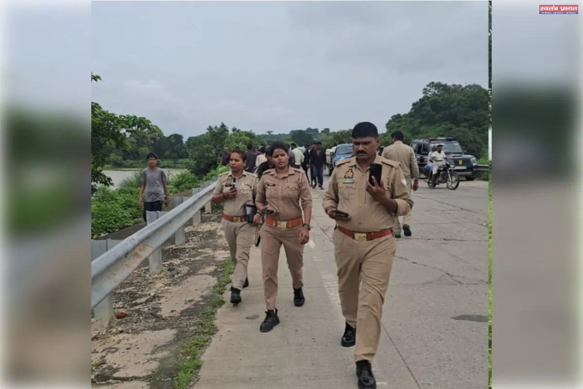 डायल 112 के हेड कांस्टेबल की तत्परता से बची मंदबुद्धि महिला की जान, लोगों ने की सराहना