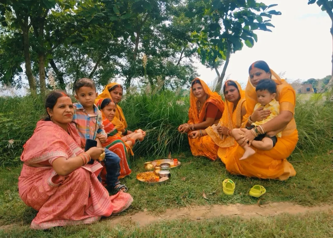 पुत्र की दीर्घायु की कामना के लिए महिलाओं ने किया हल षष्ठी पर्व पर पूजा