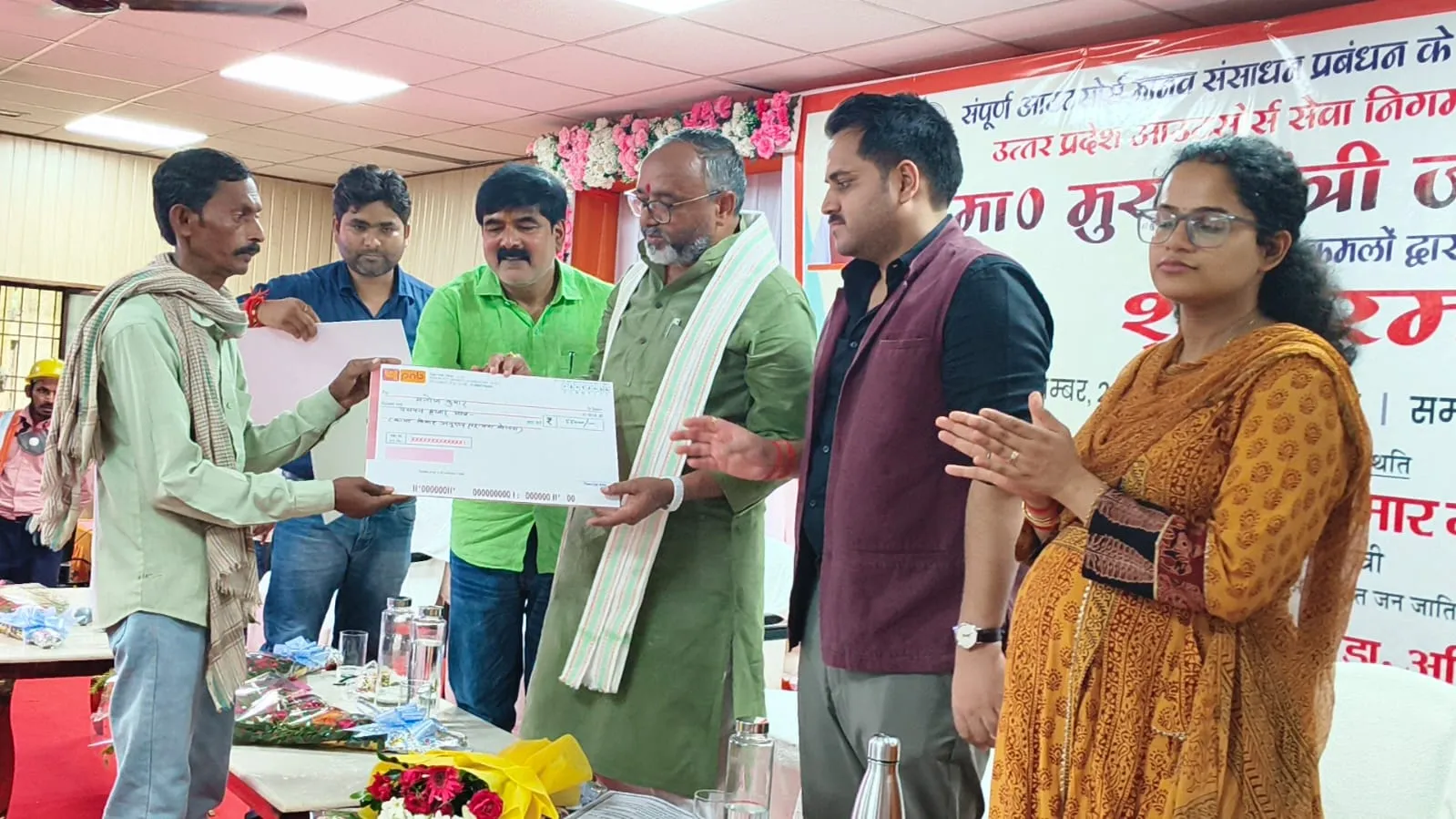 आउटसोर्स कार्मिकों को मिलेगा सम्मान, सेवा सुरक्षा और सामाजिक सुरक्षा का मजबूत कवच