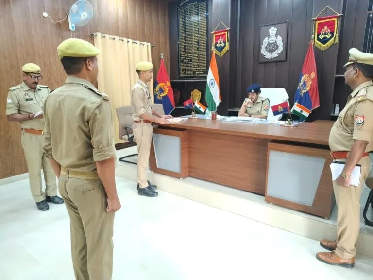 बस्ती पुलिस लाइन का त्रैमासिक निरीक्षण, साफ-सफाई व अभिलेखों के रख-रखाव के दिए निर्देश