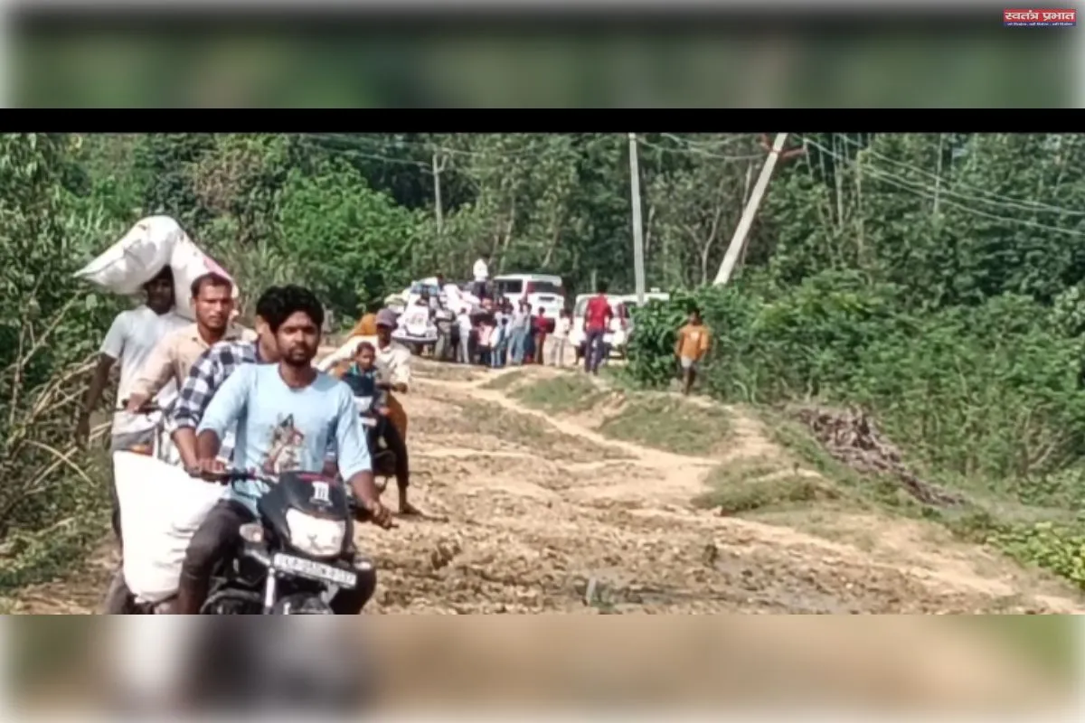 प्रशासन को राहत सामग्री वितरण करने के लिए भी करनी बड़ी मस्कत पुरानी यादें दोहराईं गई टैक्टर ट्राली की सवारी से&nbsp;