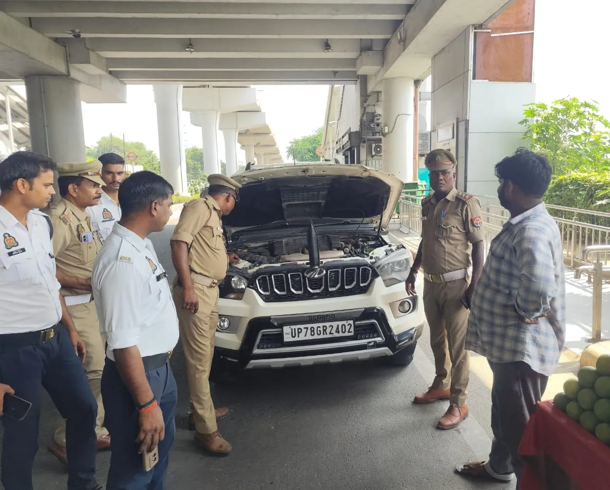 मिशन शक्ति अभियान के तहत कानपुर में यातायात पुलिस की विशेष चेकिंग, 12 वाहनों के चालान