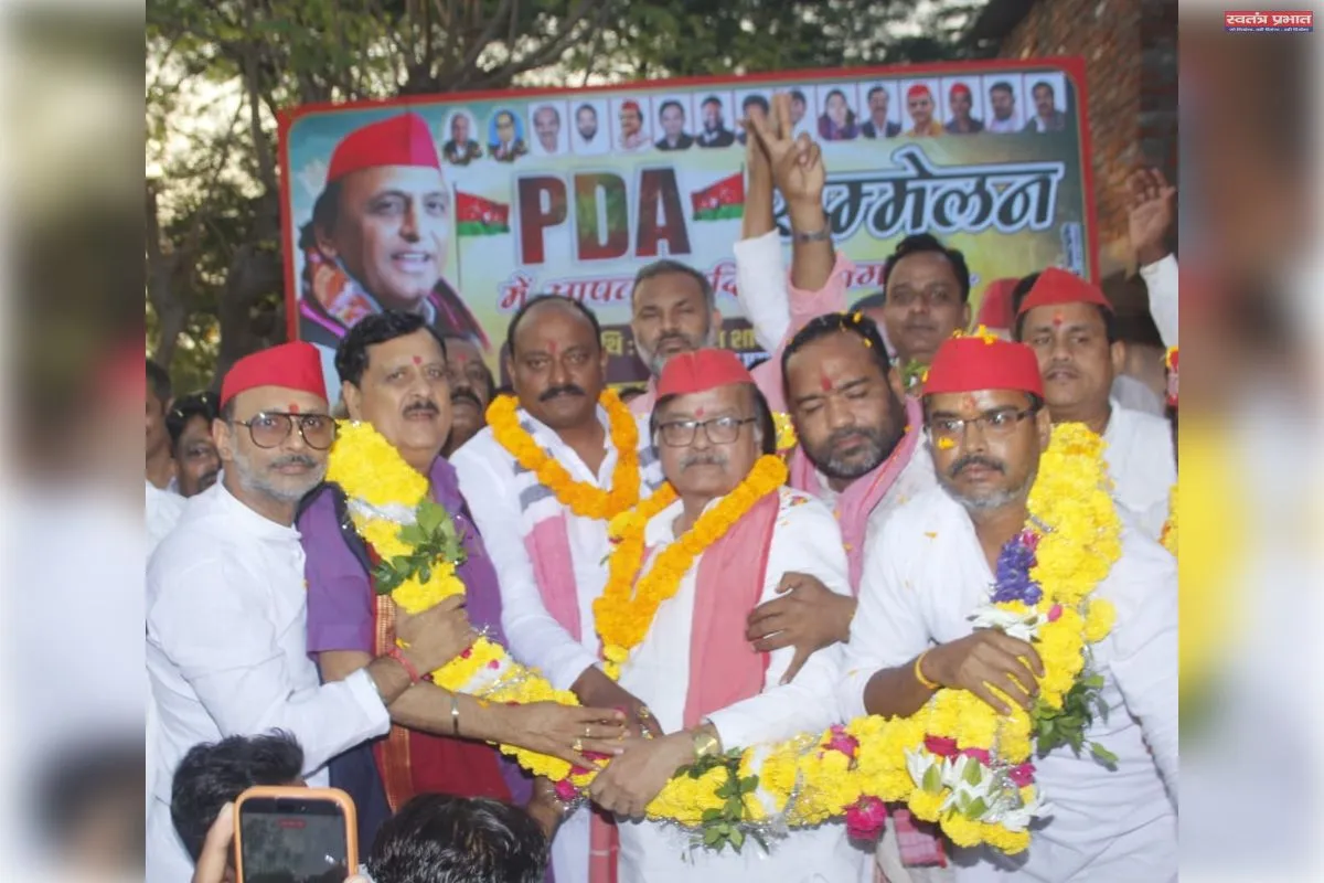 पीडीए पंचायत में भाजपा पर बरसे सांसद देवेश शाक्य, बोले—‘वोट की चोरी नहीं, लोकतंत्र की डकैती