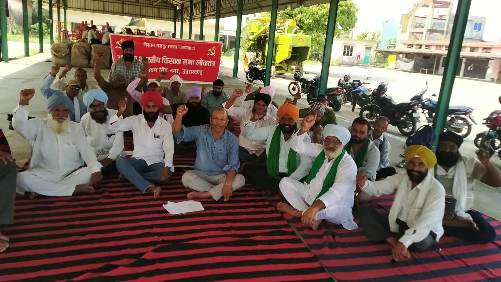 धान खरीद की तैयारी नहीं, किसानों में बढ़ा आक्रोश