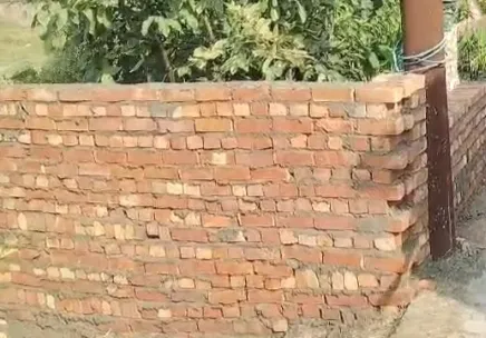 भूमि की पैमाइश और हदबंदी कराने की मांग, एसडीएम को सौंपा प्रार्थना पत्र