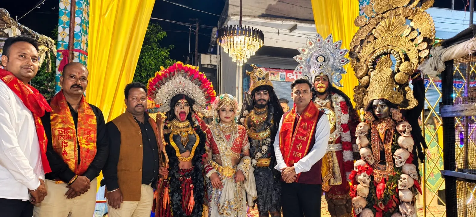 सितारगंज में धूमधाम से निकली महर्षि वाल्मीकि जी की भव्य शोभायात्रा