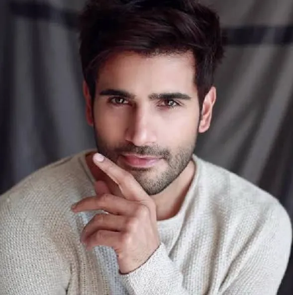 स्कॉटलैंड में करण टैकर ने शुरू की नए प्रोजेक्ट की शूटिंग, बदले लुक ने बढ़ाई फैंस की उत्सुकता