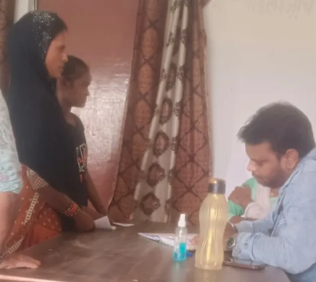 जन आरोग्य मेले में 163 मरीजों  की जांच कर  दवा दी गई