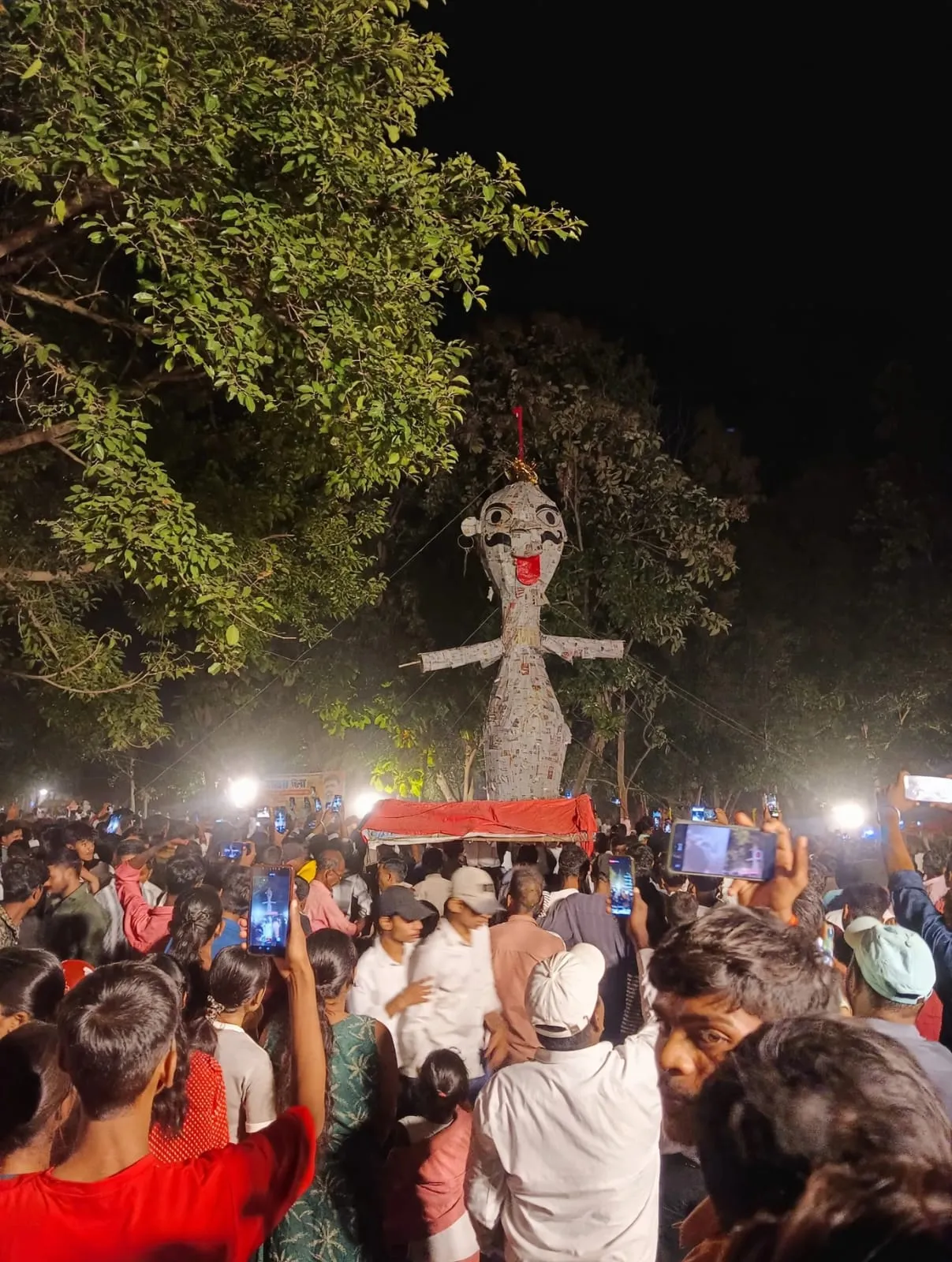 उसका बाजार का ऐतिहासिक दशहरा मेला संपन्न