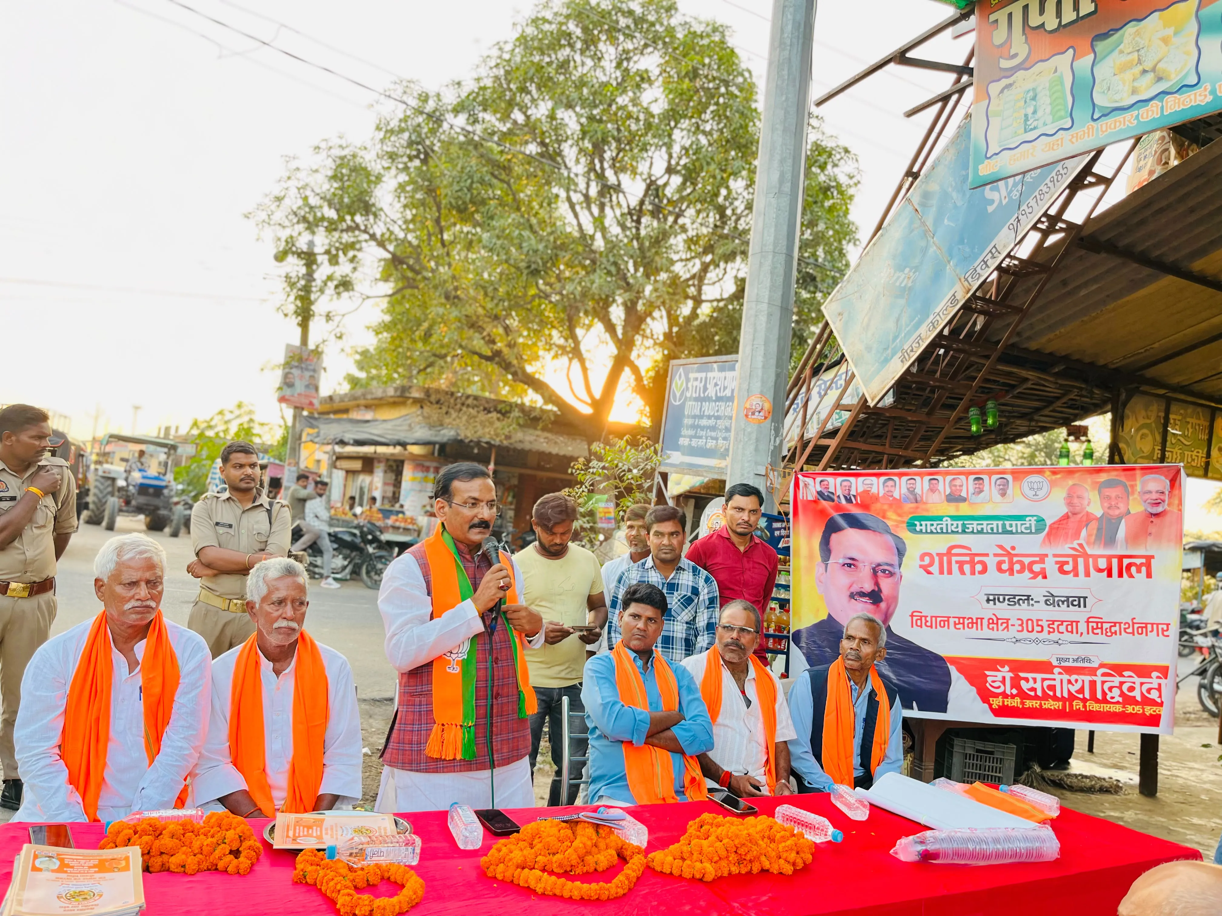 सरकार की प्राथमिकता समाज के प्रत्येक वर्ग तक विकास का लाभ पहुंचाना : पूर्व मंत्री डॉ. सतीश द्विवेदी
