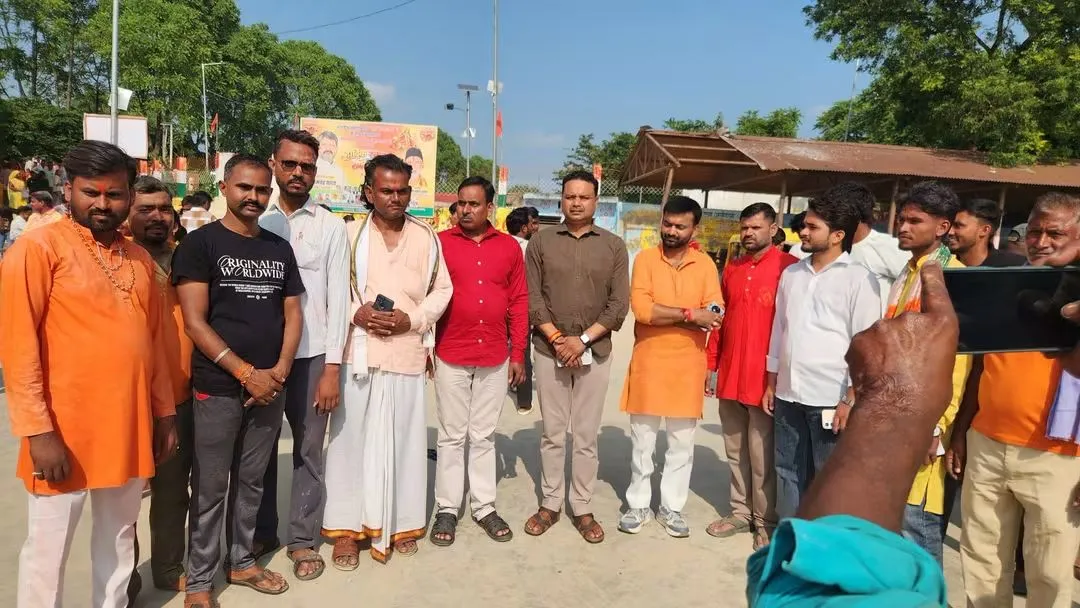 शारदीय नवरात्रि पर देवी मंदिरों में उमड़ा आस्था का सैलाब