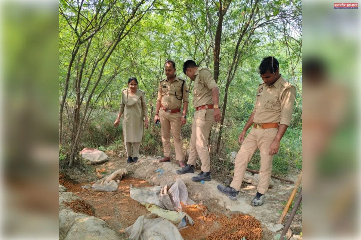 आबकारी विभाग की छापेमारी, 44 लीटर अवैध कच्ची शराब बरामद