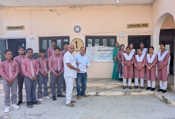 प्रत्येक वर्ष की भांति संचारी रोगों से बचाव हेतु अभियान चला रहे समाजसेवी पीके तिवारी 