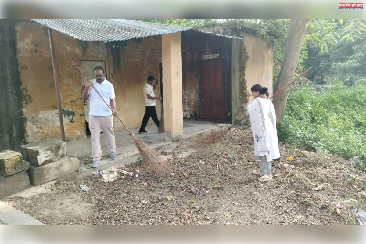 गांधी जयंती पर कलेक्ट्रेट एवं न्यायालय परिसर में बृहद श्रमदान