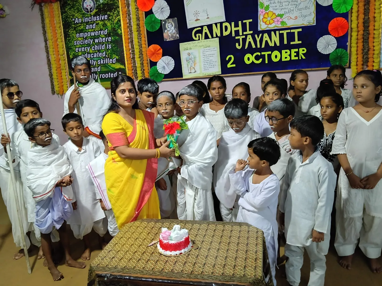 गांधी जी के विचार आज भी राष्ट्र निर्माण के लिए प्रासंगिक