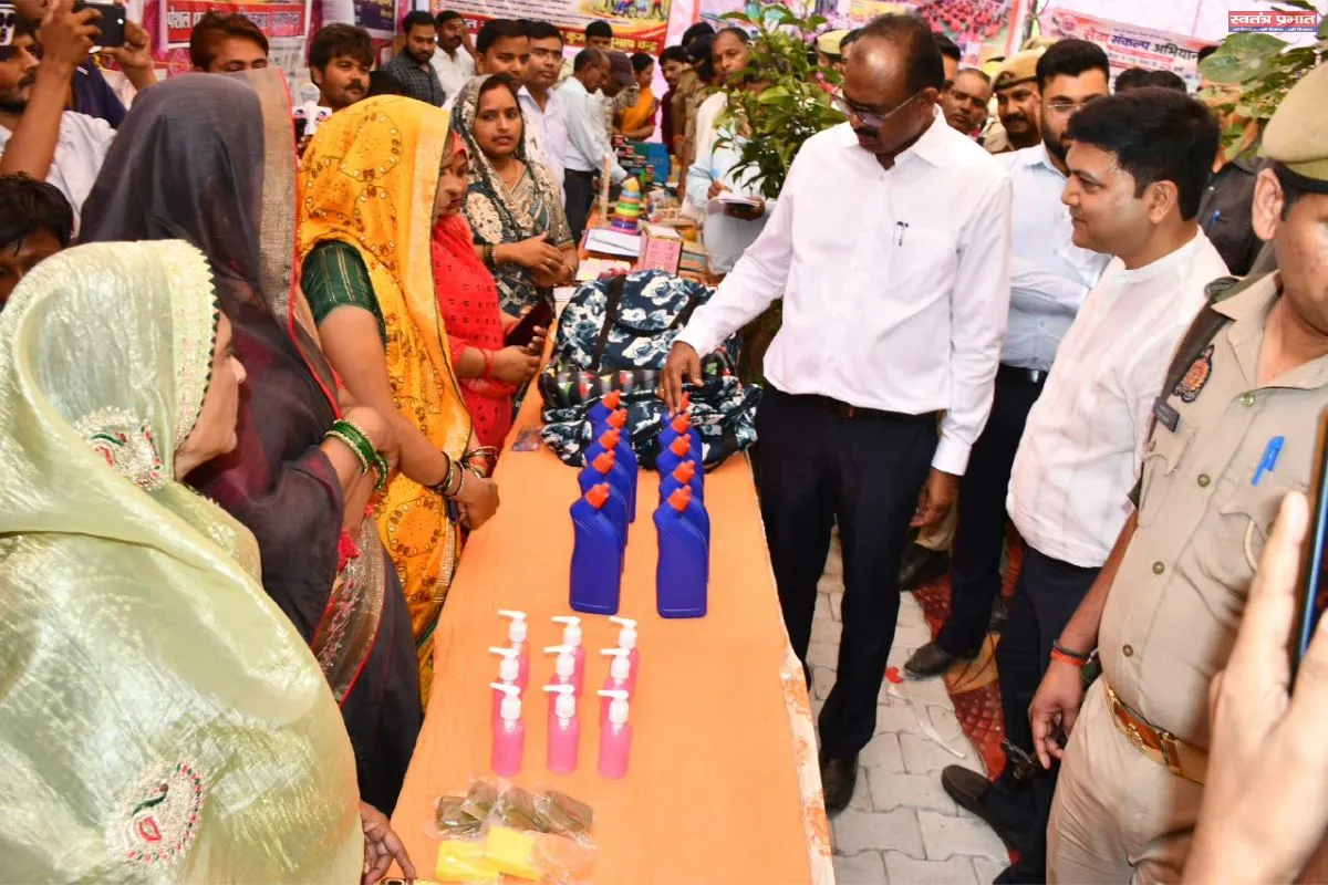 जनचौपाल से सीधे संवाद कर हर पात्र नागरिक तक योजनाओं का लाभ पहुंचाना शासन की सर्वोच्च प्राथमिकता : जिलाधिकारी