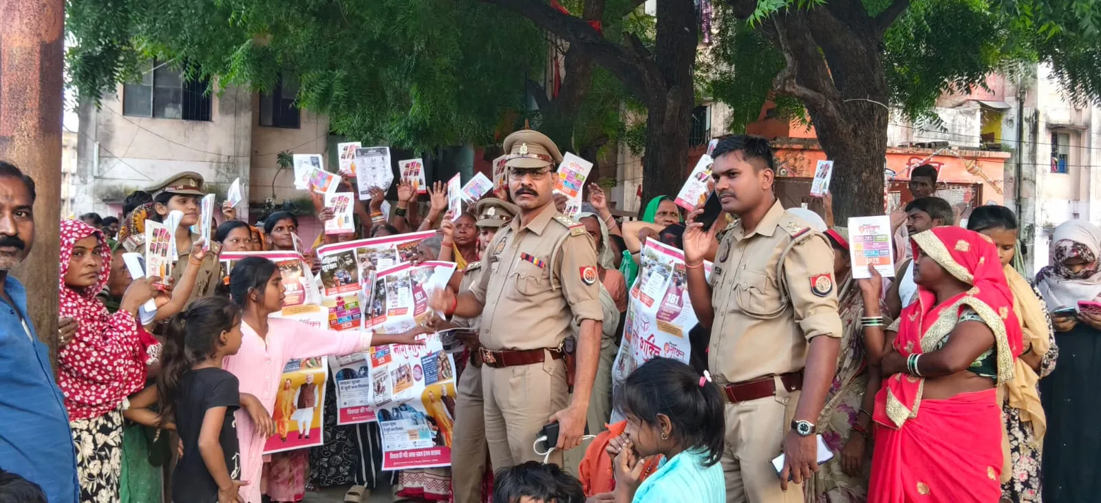 मिशन शक्ति अभियान के तहत महिलाओं को किया जागरूक