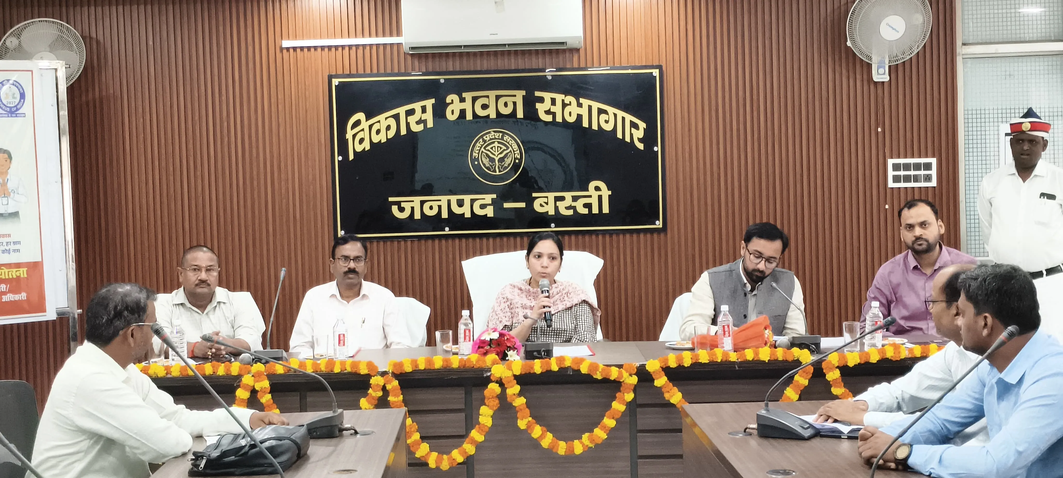 जनगणना-2027 के द्वितीय चरण को व्यवस्थित ढंग से संपन्न कराने के लिए मंगलवार को विकास भवन सभागार में प्रशिक्षण कार्यक्रम शुरू